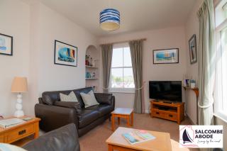 5 Glenthorne-Cosy Retreat - Harbour View & Parking - 7