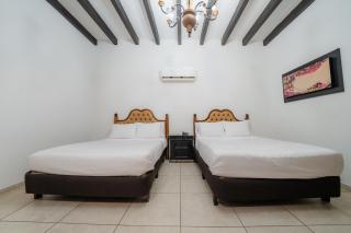Hotel Cosmos Don Carlos - 4