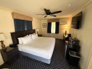 Princess Anne Hotel, SureStay Collection by Best Western - 4