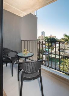 Apartment Near Malls with Pool Gym Cinema and WiFi - 6
