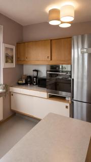 Penthouse near Reykjavík for 8 pp private parking hot tub - 8