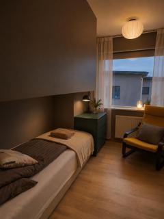 Penthouse near Reykjavík for 8 pp private parking hot tub - 3