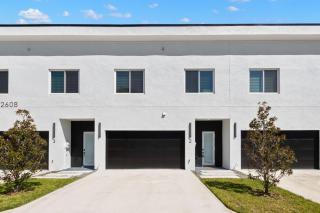 Columbus Cabanas - Modern, Spacious Townhouse In Heart of Tampa, Near Raymond James Stadium - 5
