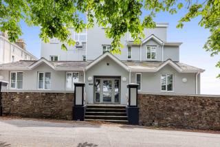 Modern Spacious Studio Near Torquay Harbour - 3