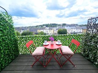 Bright 2BR Apartment w terrace&parking spaces - 7