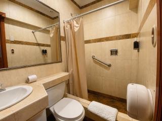 Cavi Rooms 302 - 4