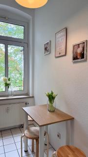 NewCityHome-3 Zi-Spacious Apartment Harley - Kaßberg - priv Parking - 1