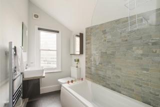 Market Street Apartments - City Centre Modern 1bedroom Apartments with NEW WIFI and Very Close to Tram - Nottingham - 6