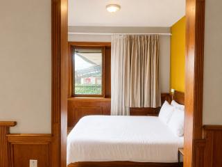 Cavi Rooms 304 - 6