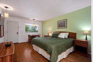 Trailhead Lodge - 4