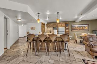 Rustic 2BDR with Private Hot Tub and Deer Valley View - 3