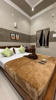 Hotel Malar Residency - 6