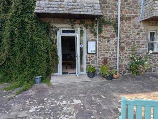 Bossington Bunkhouse - 9