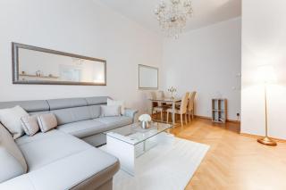 Old Town Royal Two Bedroom Apartment - 5