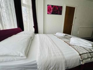 Ride Side Delton Hotel - 0