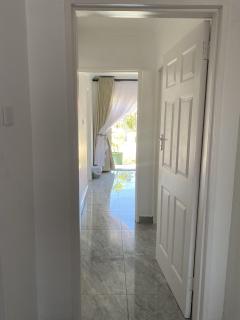 Modern 2 bed apartment with 2 baths - 2391 - 7