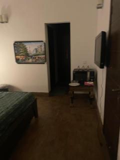 Executive Guest Room - Helcion Residency - 4