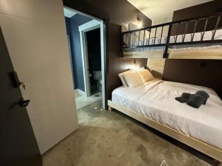 A12 Justify B01 Suite - 4