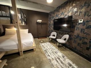 A12 Justify B01 Suite - 9
