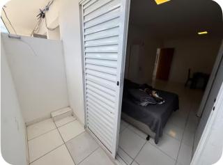 Suite com sacada proximo ao centro e aeroporto - 2