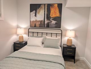 Brand New Cozy Guest Suite in Calgary - 5