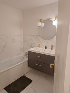 Appartement dans résidence sécurisée et calme proche commerces - 2