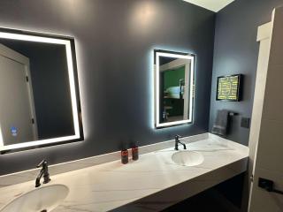 A12 Lower East Crown Exacta Suite - 1