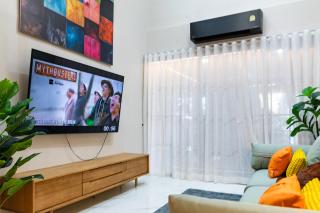 Chic 4BR House in Thonglor Core Phrom Phong BTS - 2