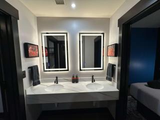 A12 The Paddock Superfecta Suite - 0