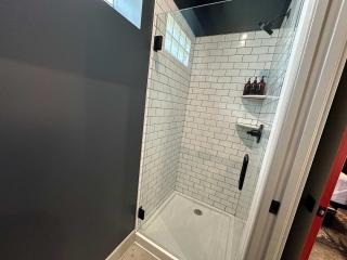 A12 The Upper Paddock Pick 6 Suite - 2