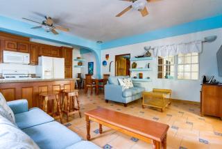 Beachfront 2BR Villa with Pool & Spacious Layout - 8
