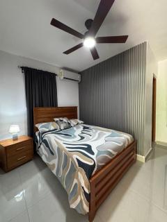 Apartamento Lujoso Cercano Zona Colonial - 1