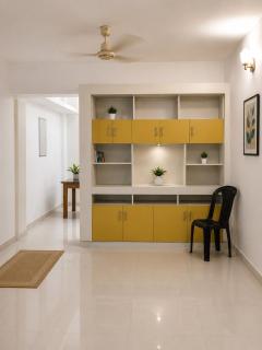 luxury 4 bhk apartment for party and Family with Big indoor parking - 0