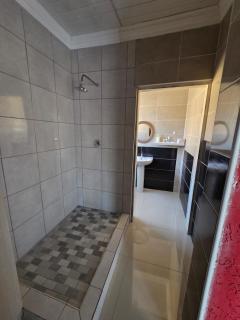 RIER Guesthouse - 3