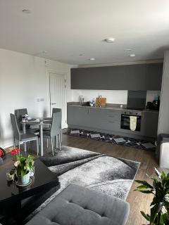 Stylish Flat 2 Bed Near Bluewater Mall Dartford - 5