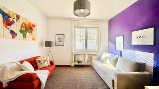Top Central Aura Residency - Balcony - Steps to main attractions - 7