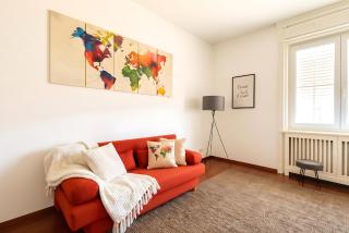 Top Central Aura Residency - Balcony - Steps to main attractions - 8