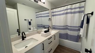 Executive 1BR Energy Corridor Pool& Gym Long Stays - 2