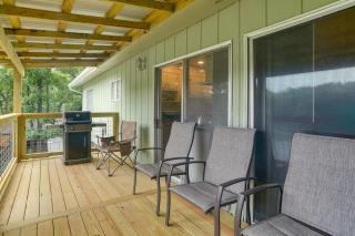 Private Dock! Lakefront Cherokee Village Retreat - 0