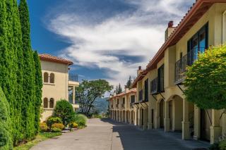Columbia Cliff Villas - 9