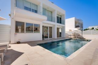 Bow Villa - 4