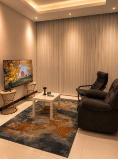 Travellers Deluxe Apartment - 5