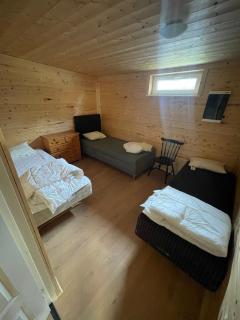 Room 2 - 3
