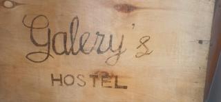 Galerys Hostel - 9