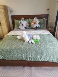 Spacious Studio w Pool, Gym, Smart Lock, Netflix - 1