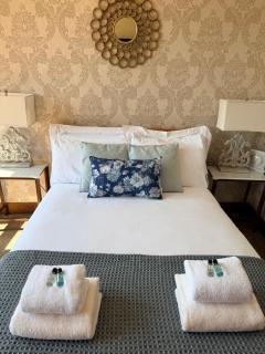 Castle Walk Bed & Breakfast - 7