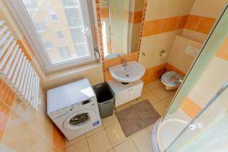 Cozy Buda Apartment - AC - Sleeps 4 - Easy Access to Center - 3