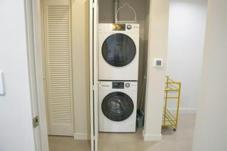 2BR 2BA Palm Oasis at The Crosby - 4
