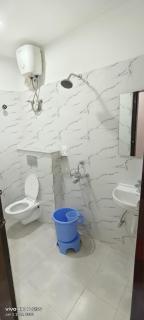 BK International Guest House - Near Esplanade & Park street Area - 1