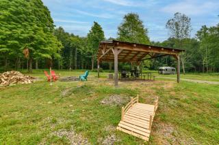 Catskills Airstream! Pavilion & Fire Pit Access - 8